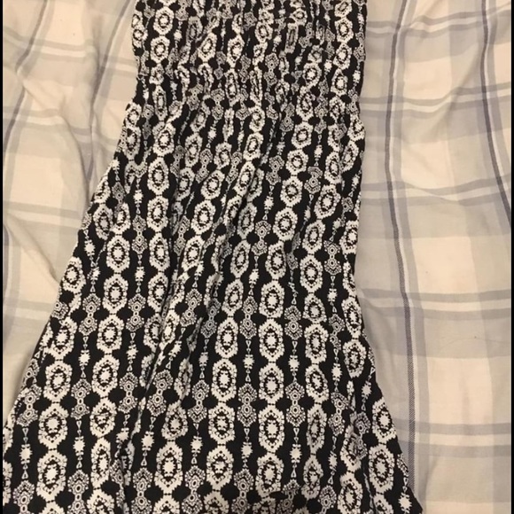 Clothes - Picture 5 of 7